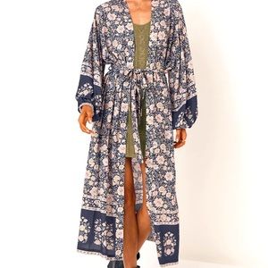 ❌RESERVED❌ 💜Spell Juniper Robe NWT💜